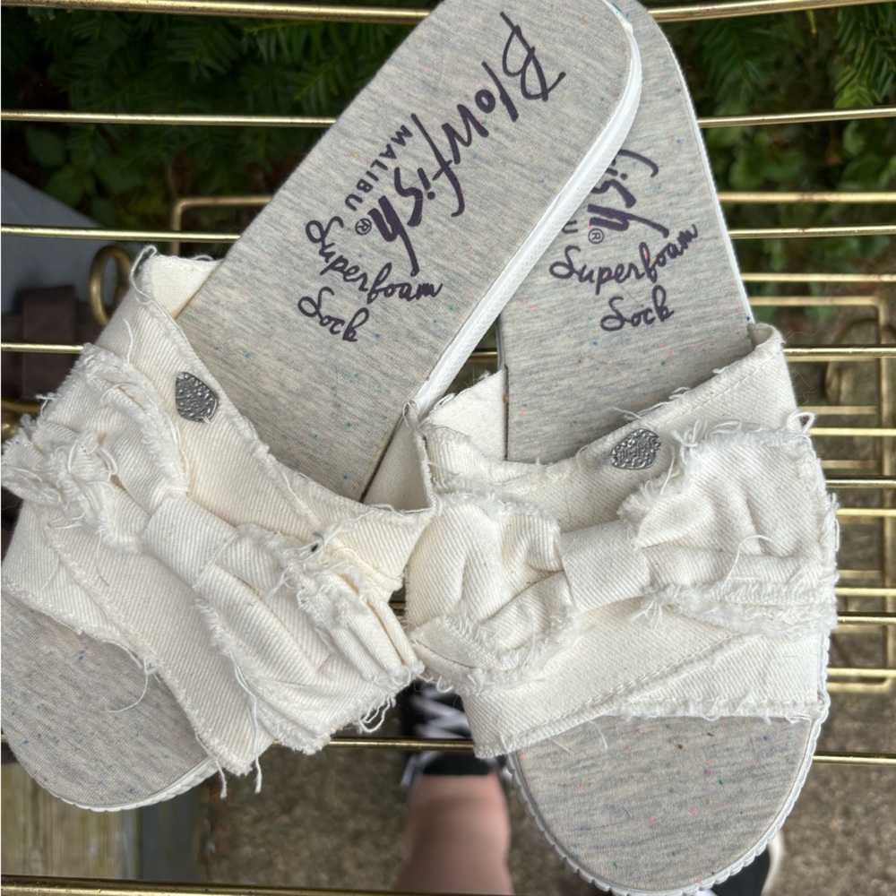 Blowfish White Jeans Classic Style